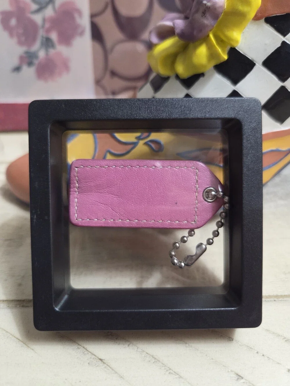 COACH Tan & Pink Leather HangTag, EUC